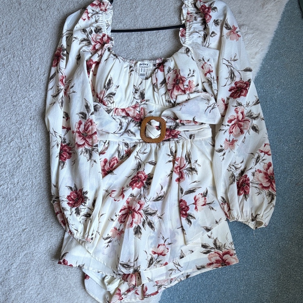 NWOT Cream Floral Belted Puff-Sleeve Romper with Rose Print
